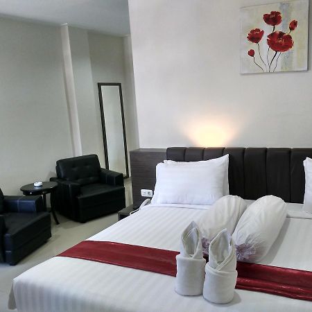 Grand Indobaru Hotel Selatpanjang Exterior photo